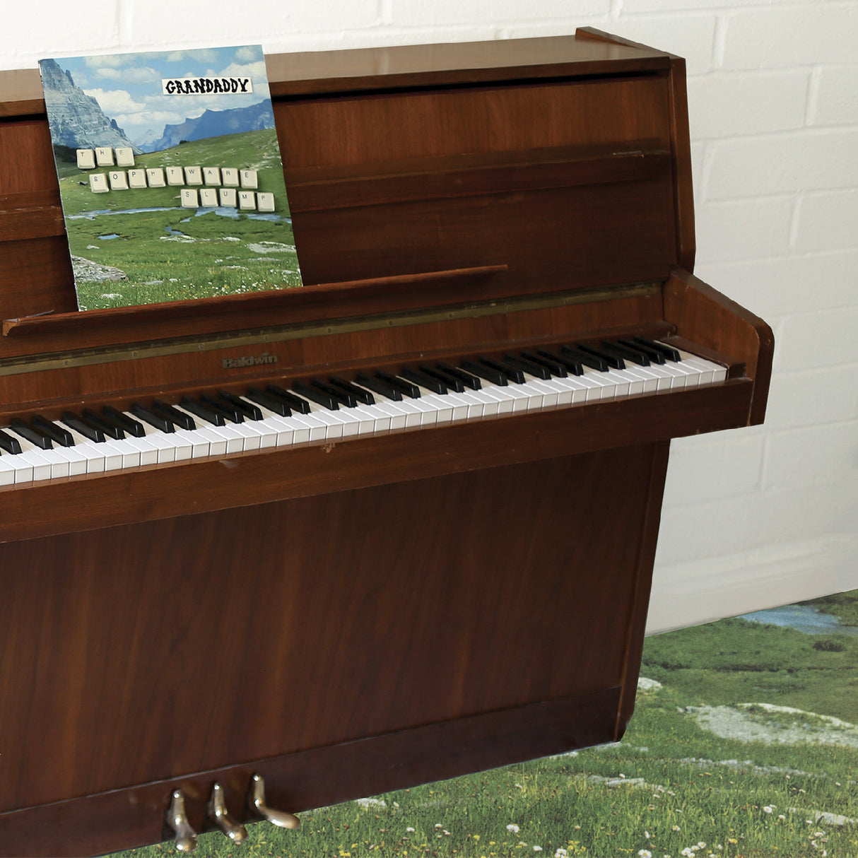 Grandaddy - The Sophtware Slump ..... on a wooden piano LP (Eco Mix Yellow Vinyl)