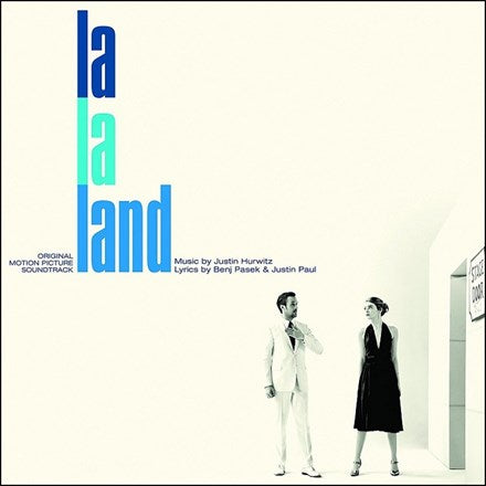 Cover of the La La Land original soundtrack LP with the title in stylized text and an image of the actors Emma Stone and Ryan Gosling.