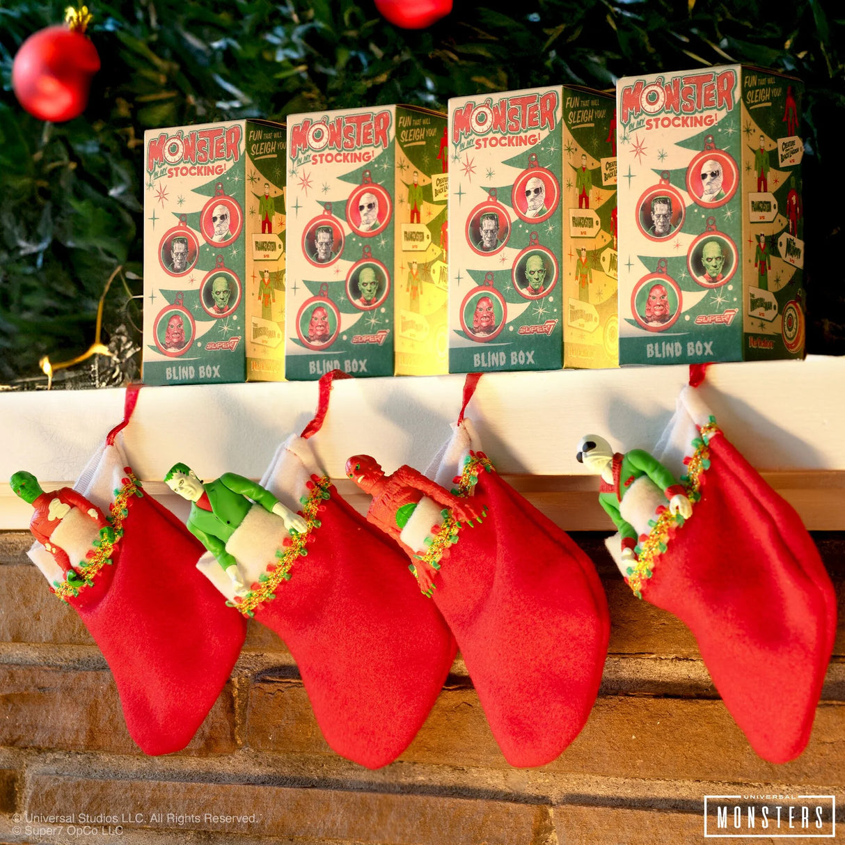 Universal Monsters Blind Box Wave 1 (Monster In My Stocking) Individual Blind Box