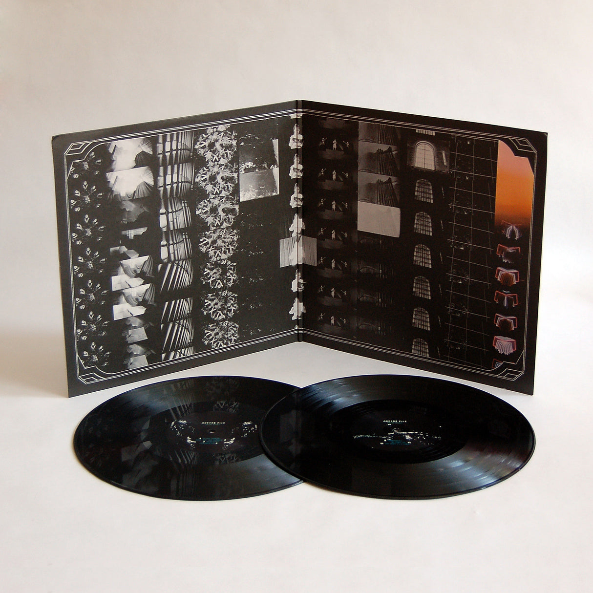 Arcade Fire - Neon Bible 2LP + Download Card